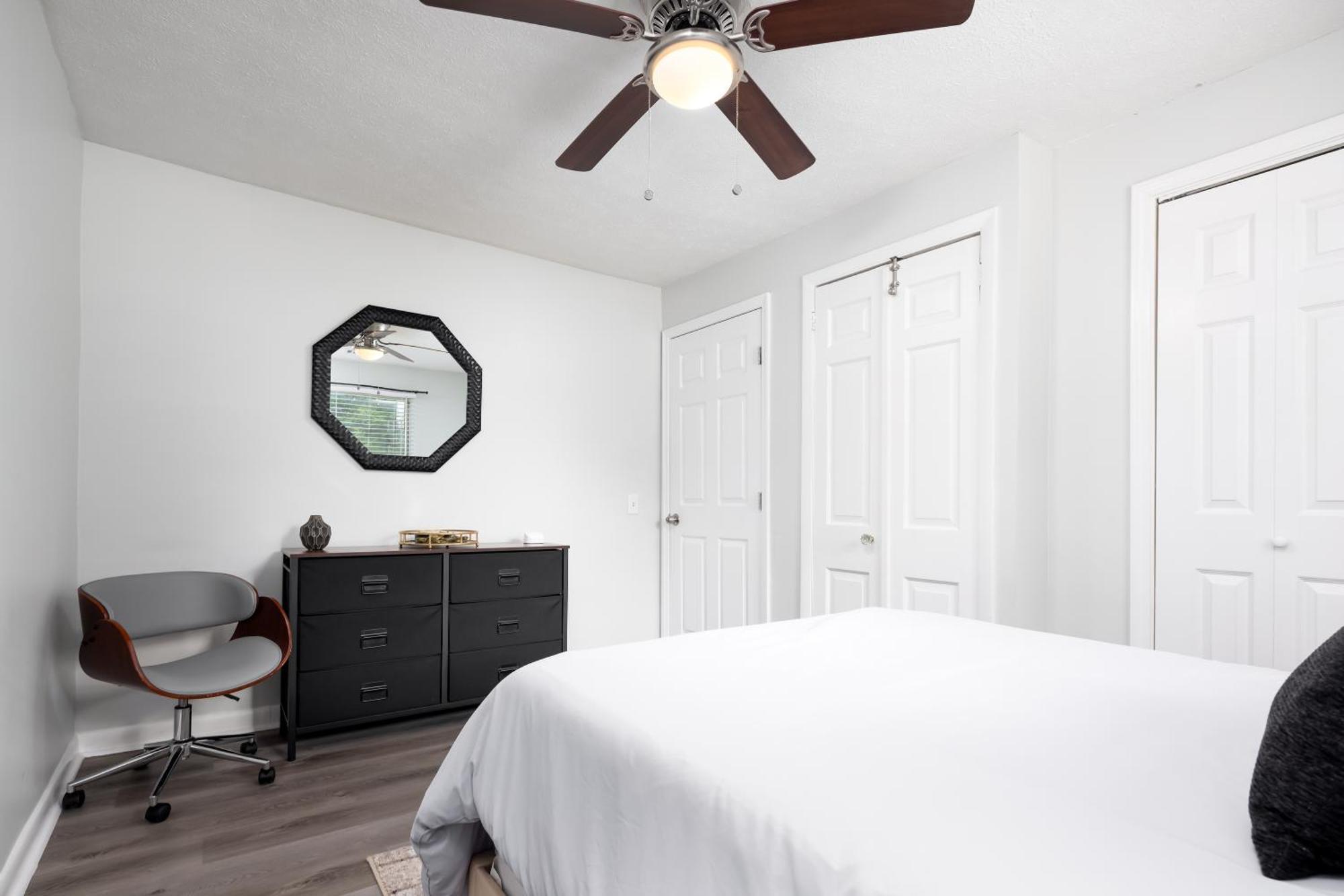 2 Bedroom Ft Moore Retreat Columbus Buitenkant foto