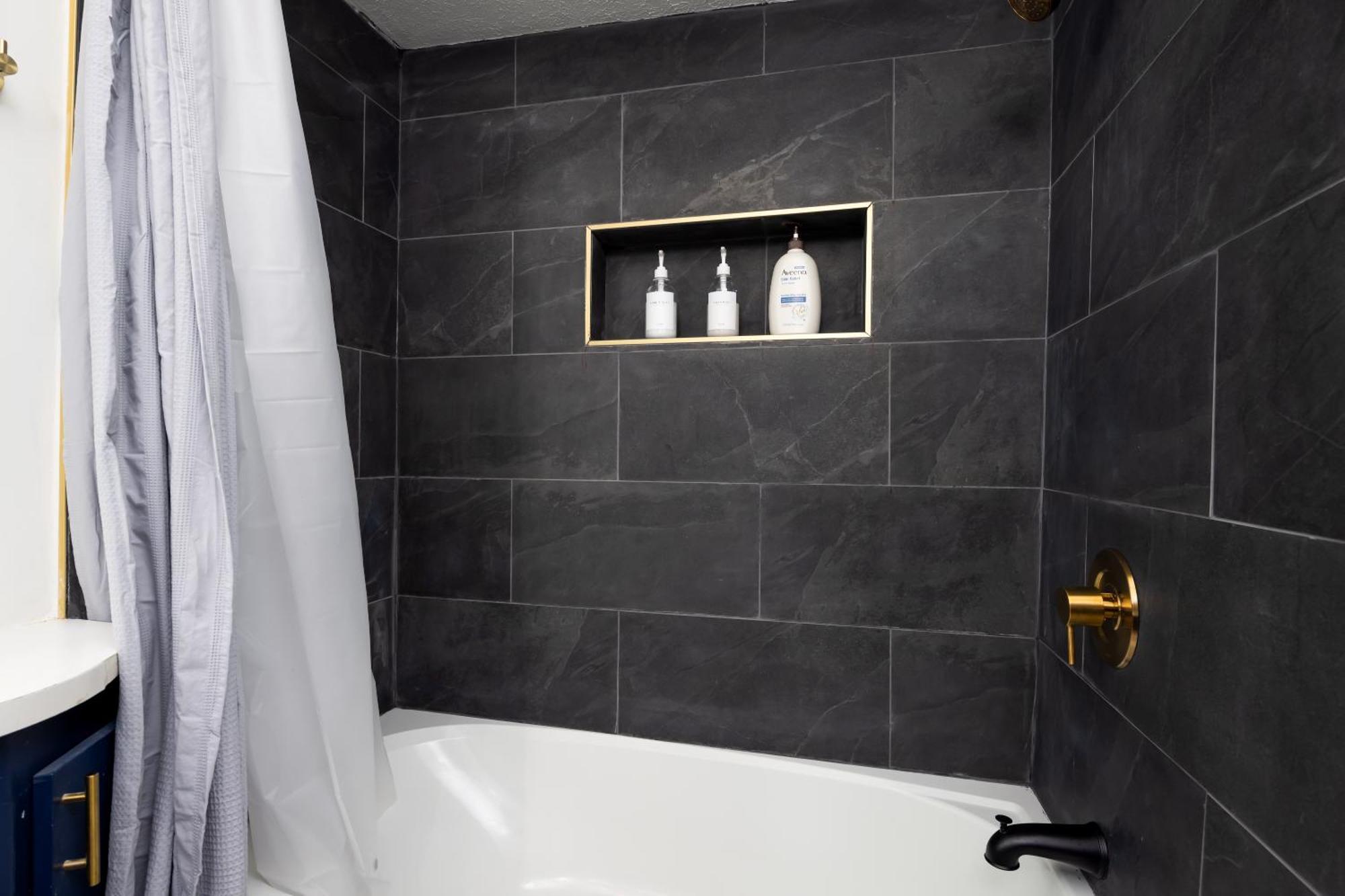 2 Bedroom Ft Moore Retreat Columbus Buitenkant foto